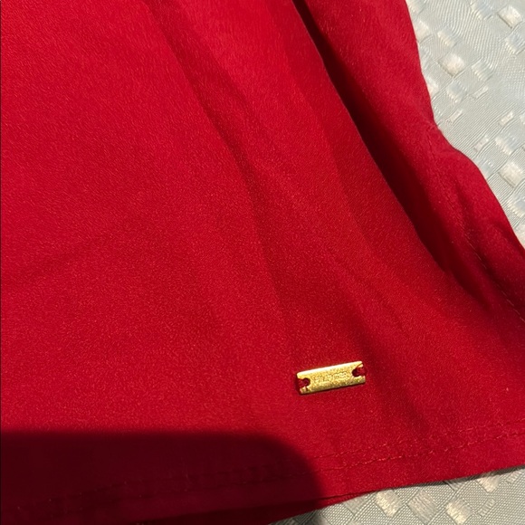 Red Sleeveless Top - Picture 5 of 12